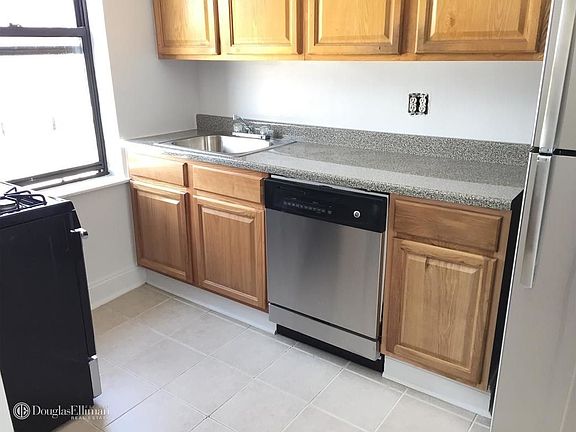 5th image of 3558 65th St APT 2A