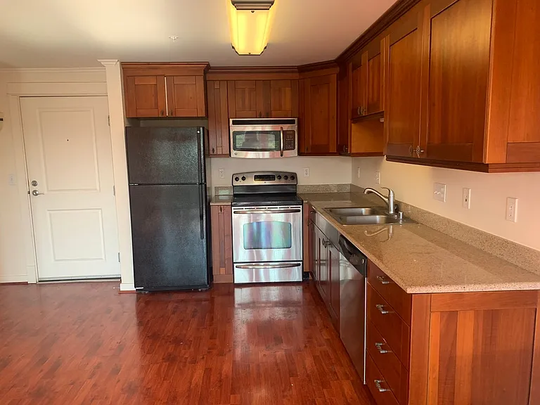 Howard Park Apartments — Photo 28
