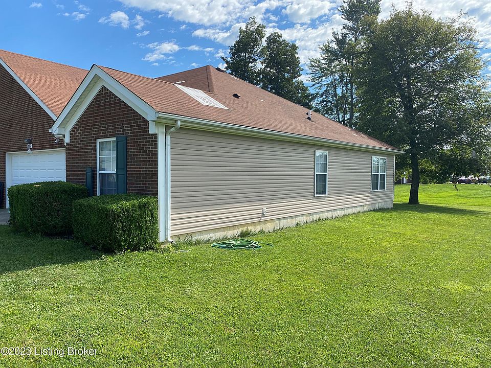 2nd image of 116 Clover Ct