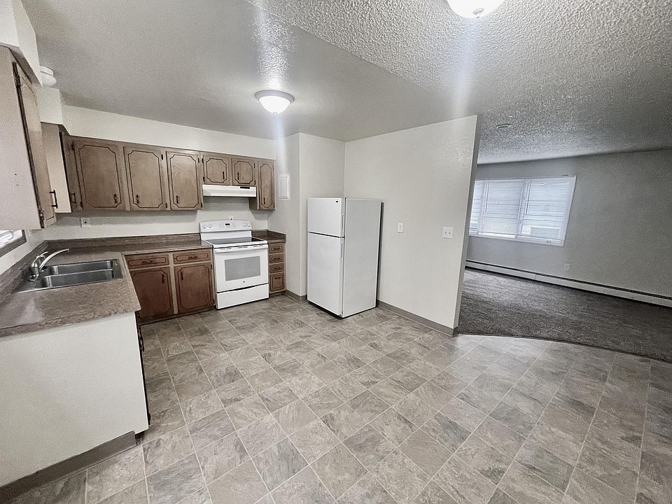 821 N Hoyt St APT 4, Anchorage, AK 99508 | Zillow