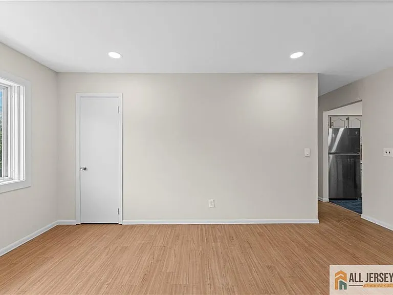 103 1st Ave #2 — Photo 4