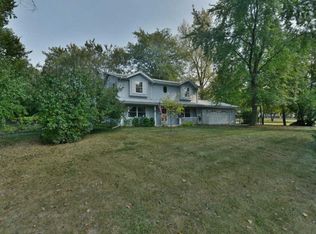 W130S6338 Kipling Dr, Muskego, WI 53150