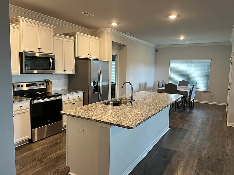 13234 Billet Dr — Photo 3