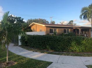 6240 NW 114th St, Hialeah, FL 33012