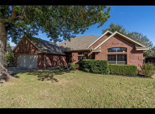 1900 Olde Towne Rd, Edmond, OK 73034