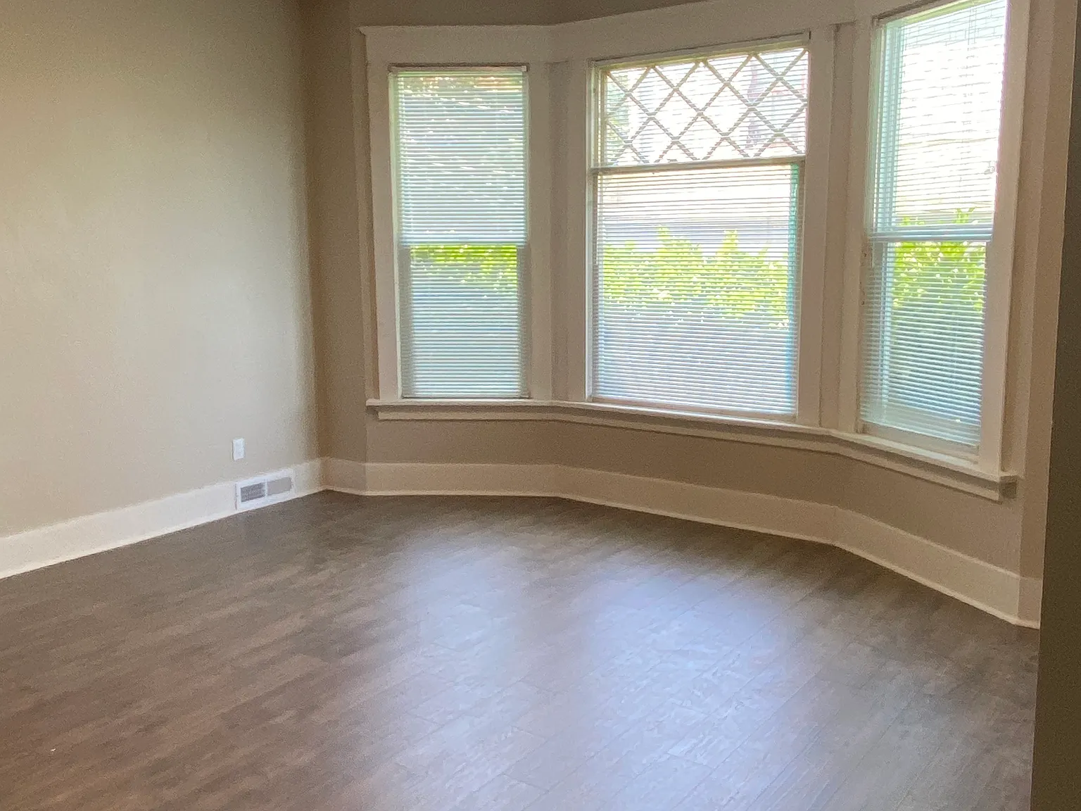 Studio, 525 sqft, $1,325 — Photo 1