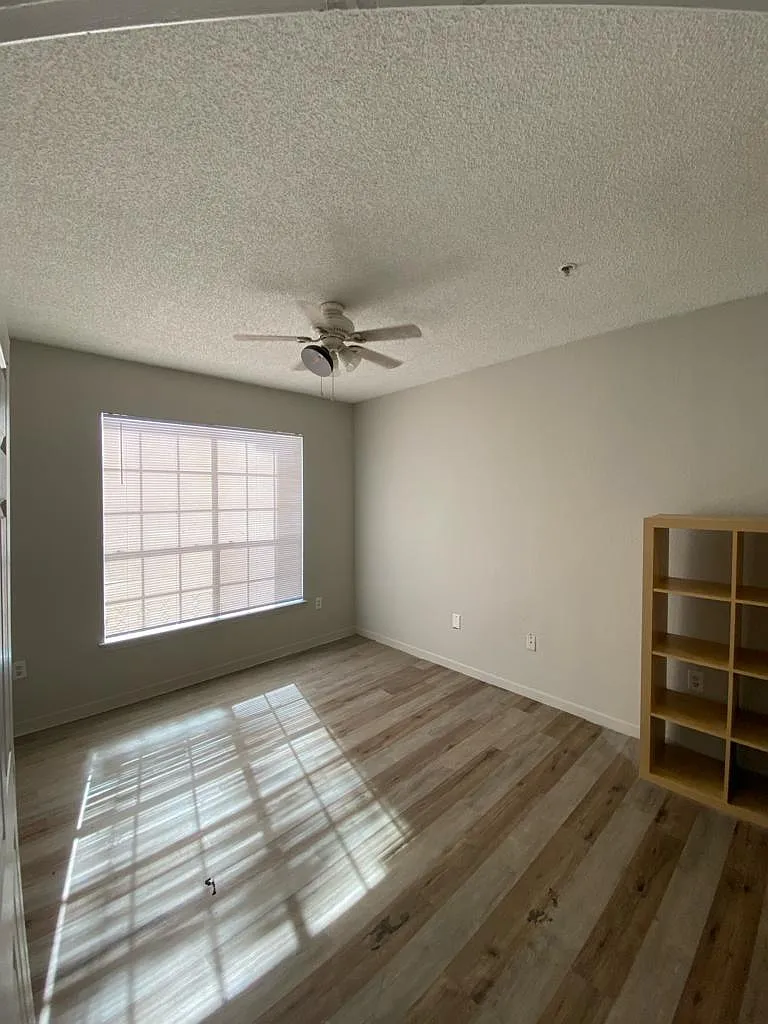 1 bed, 721 sqft, $1,550 — Photo 4