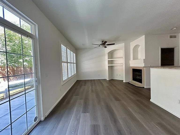 4409 S Jebel Ln — Photo 12