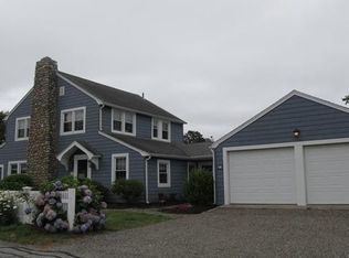 5 E Shore Dr, Niantic, CT 06357