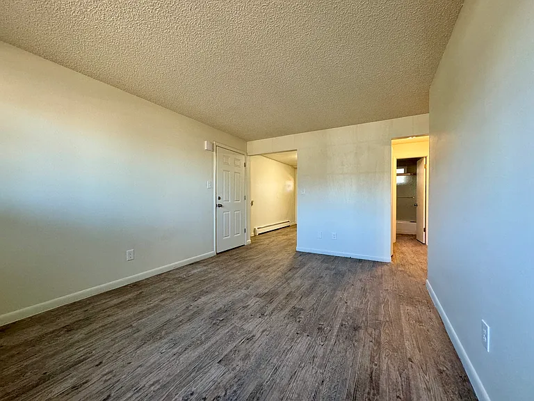 1363 S Coffman St #D — Photo 3