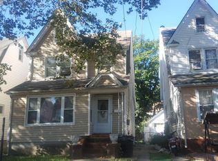 10432 203rd St, Saint Albans, NY