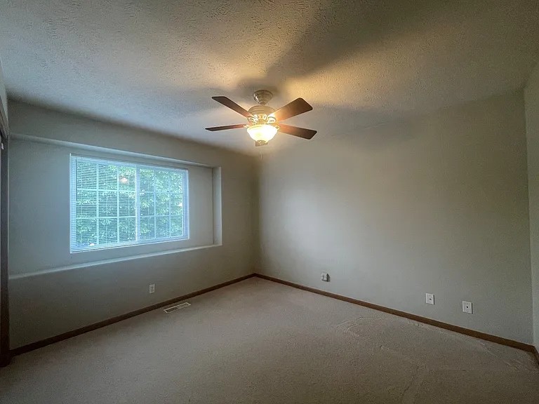 2309 Aberdeen Dr — Photo 14