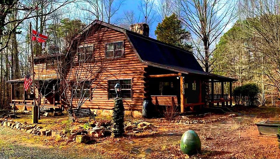 1st image of 308 Bethany Woods Dr
