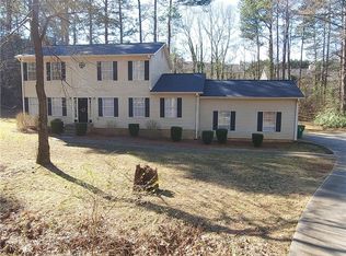 530 Oak Hill Cir, Stone Mountain, GA