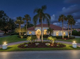 30400 Fairway Dr, Zephyrhills, FL 33543