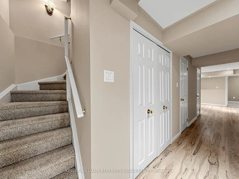 45 Cameo Dr — Photo 32
