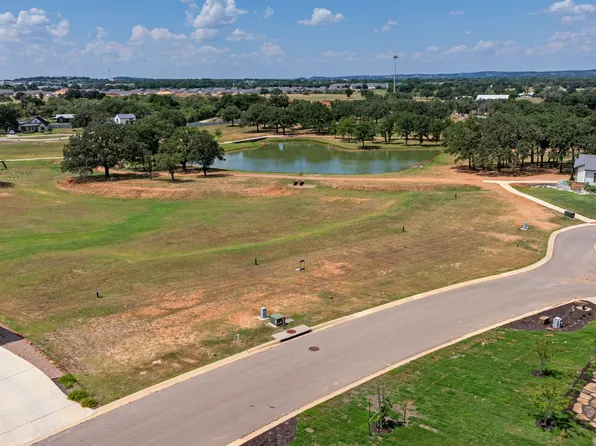 110 Baume Ct, Fredericksburg, TX 78624