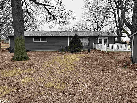 3rd image of 404 W Cherry St