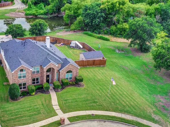 1537 Eaglepoint Dr, Carrollton, TX 75007