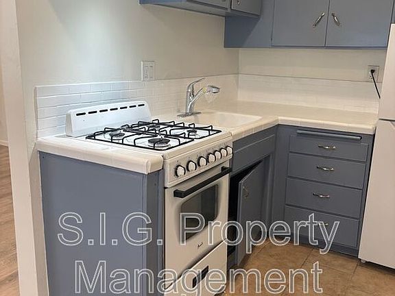 2nd image of 220 W Spazier Ave #D
