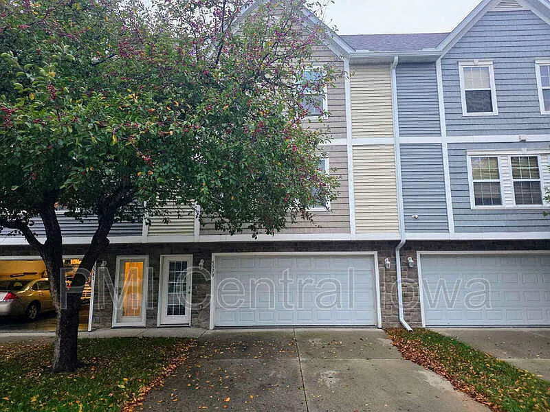2 bed, 2.5 bath, 1152 sqft, $1,650 — Photo 1
