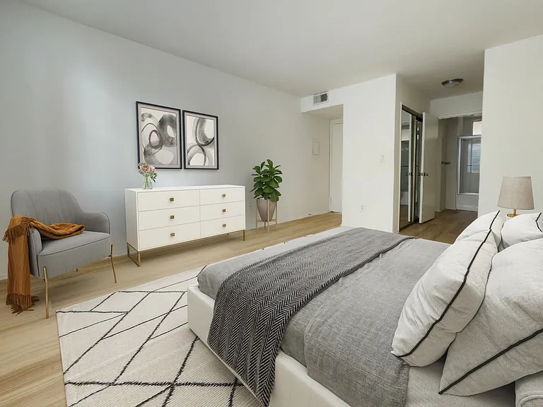 1810 Malcolm Ave #206 — Photo 12
