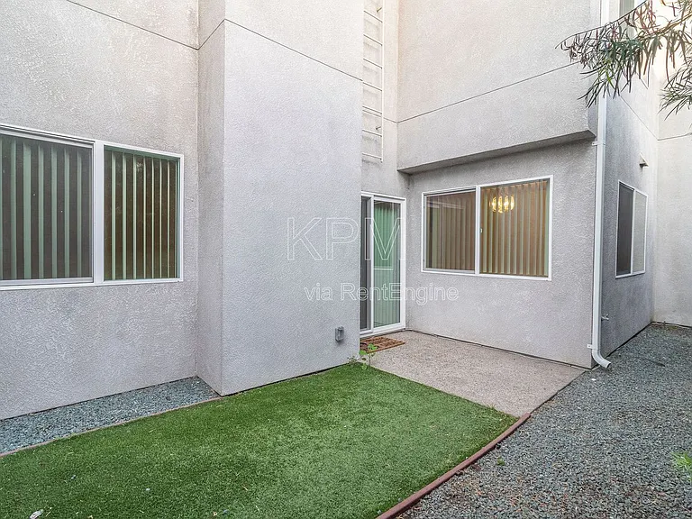 4609 Da Vinci Dr — Photo 27