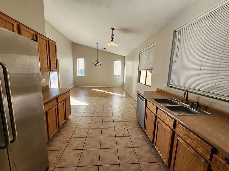 12547 W Glenrosa Dr — Photo 4