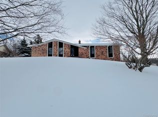 275 Melinda Cir, White Lake, MI