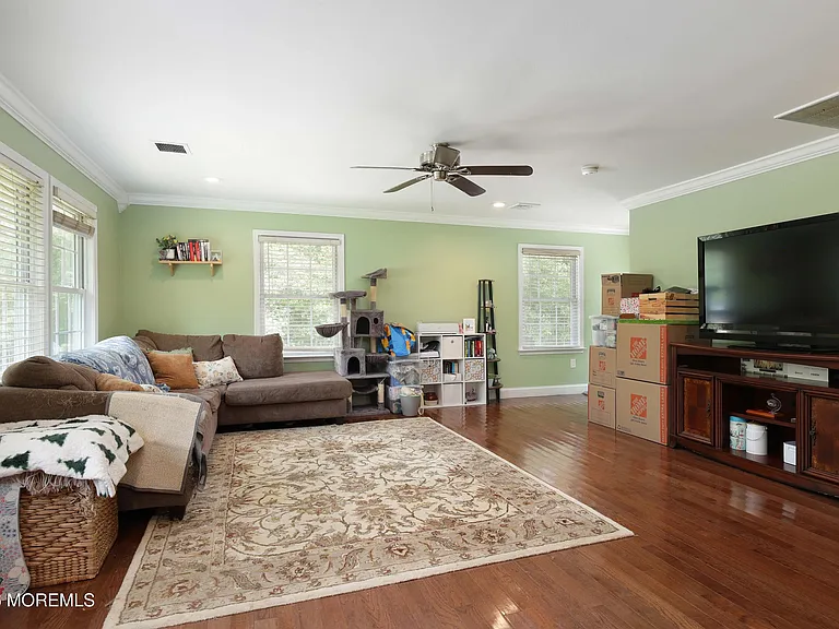 313 Oleary Ave — Photo 11