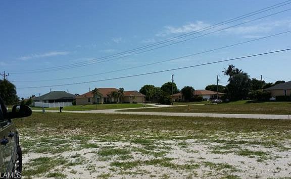 4th image of 3103 SW 25th Ave