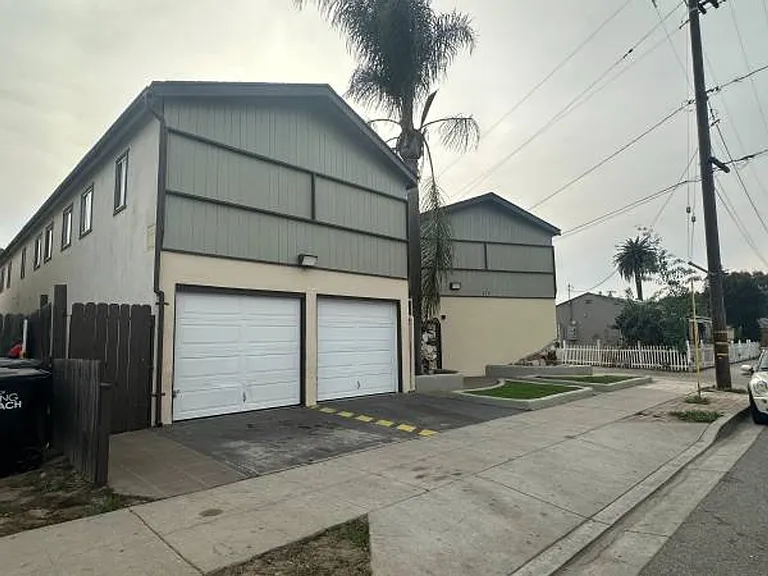 172 E Ellis St — Photo 2