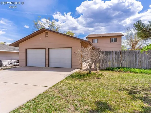 808 Oak Ave, Canon City, CO 81212