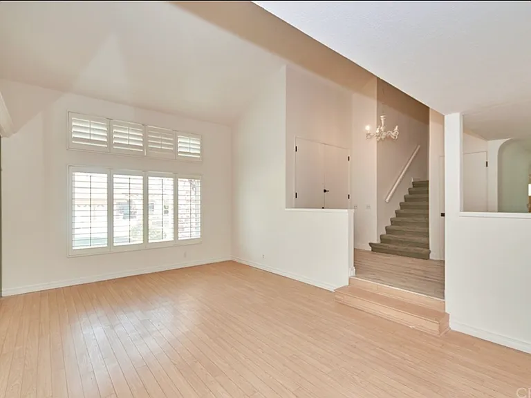 530 Cameron Crest Dr — Photo 9