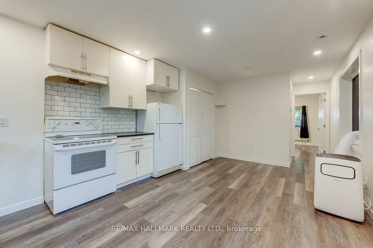 1 bed, $1,689 — Photo 3