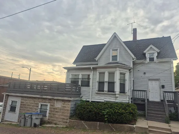 2028 W Michigan St, Milwaukee, WI 53233