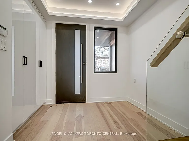 230 Willow Ave — Photo 4