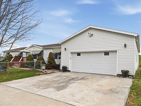 4th image of 25626 Badham Ave