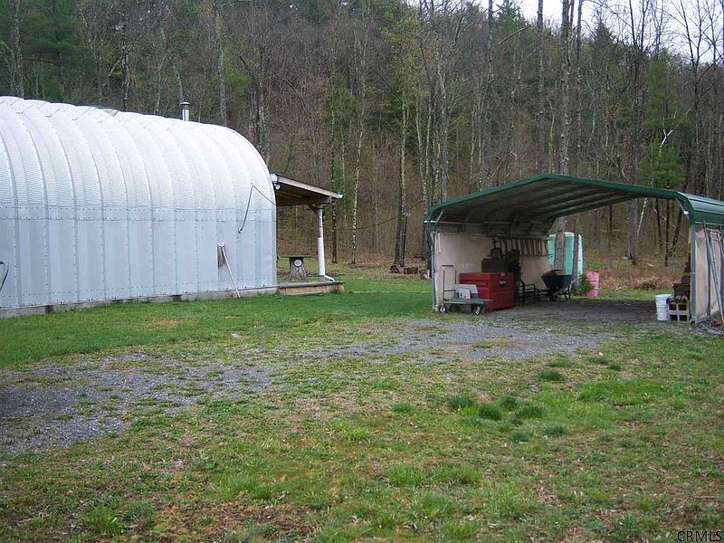 2nd image of 440 PATRIA Road