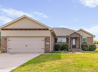 102 Breezy Pointe Ln, Huntsville, AL 35811