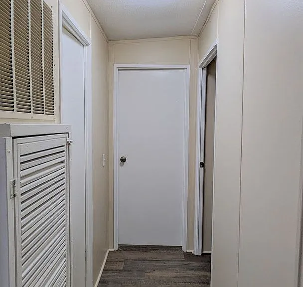 99 Center Grove Dr — Photo 18