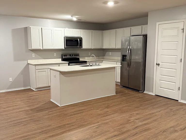 857 McFadin Station St — Photo 10