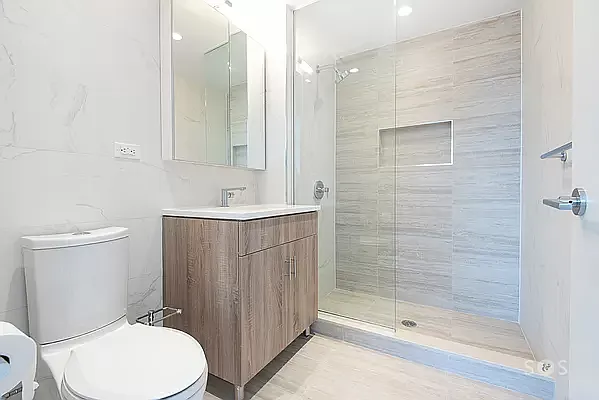 Rented by Nooklyn NYC LLC | media 2