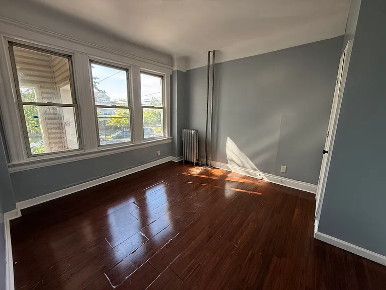 319 Irvine Turner Blvd #1 — Photo 2