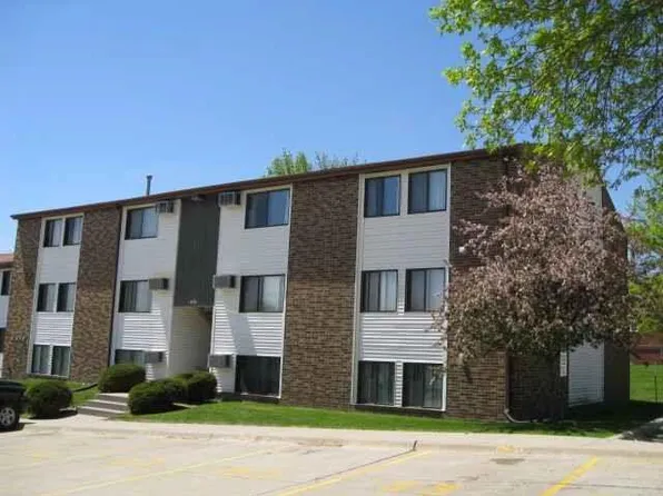 810 Benton Dr, Iowa City, IA 52246