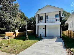 1921 Calvert Ave, North Charleston, SC 29405