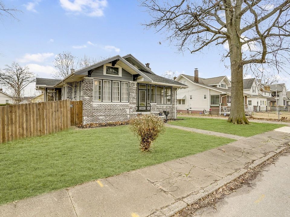 1041 E Mulberry St, Evansville, IN 47714 Zillow