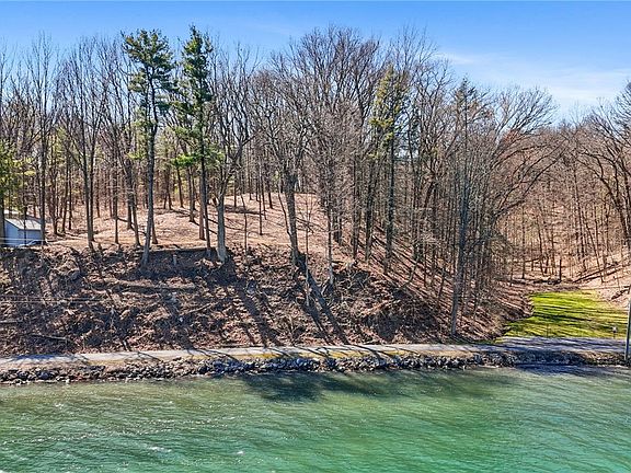 3rd image of 0 Elm Beach Rd