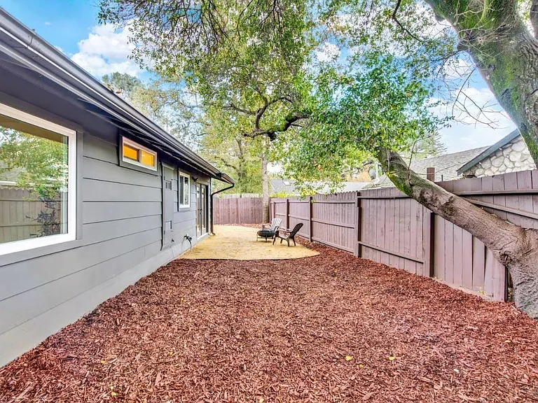 6610 Oak Leaf Ct — Photo 28