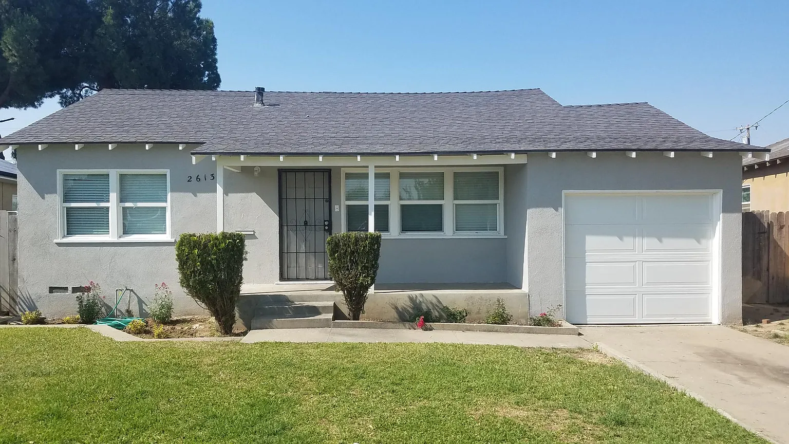 2613 Dina Way photo 1